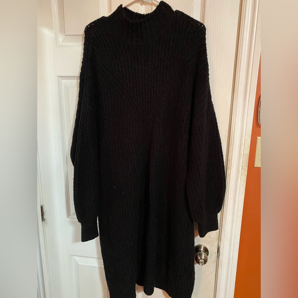 Black sweater dress from Old Navy. Size XL. Worn once.